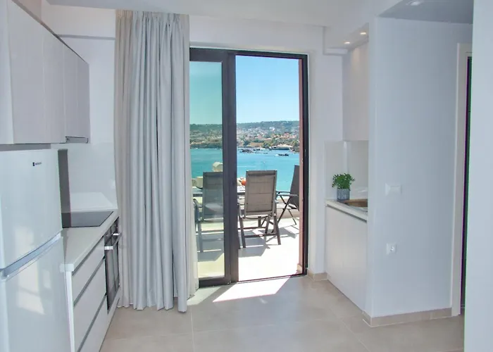 Διαμέρισμα Bay View In Town