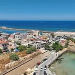 Bay View In Town *