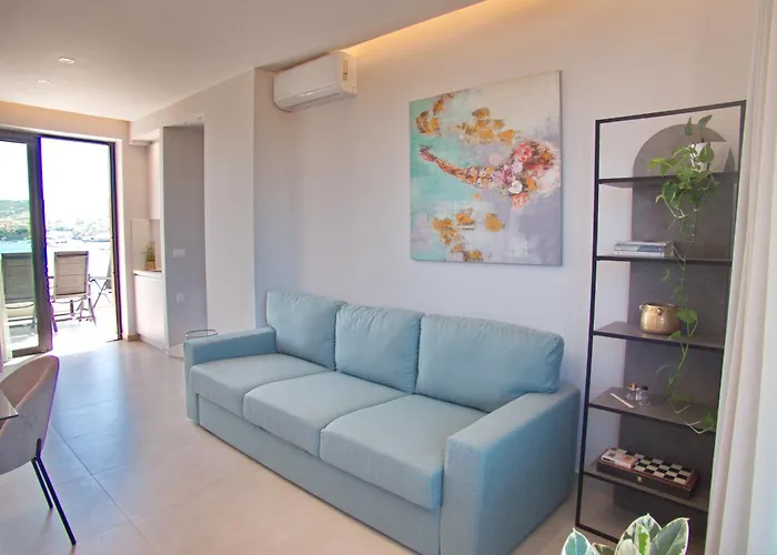 Bay View In Town * La Canea